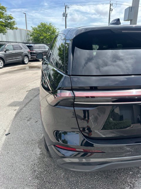 Certified 2024 Lincoln Nautilus Premier w/ Jet Appearance Package AWD/4WD image 8