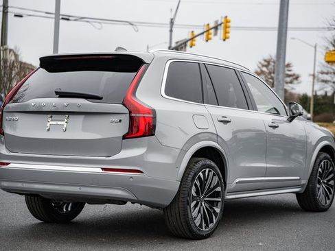 New 2026 Volvo XC90 B6 Plus w/ Protection Package Premier image 4