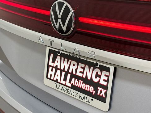 New 2026 Volkswagen Atlas SE image 17