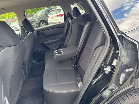 Used 2024 Nissan Rogue S AWD/4WD image 14