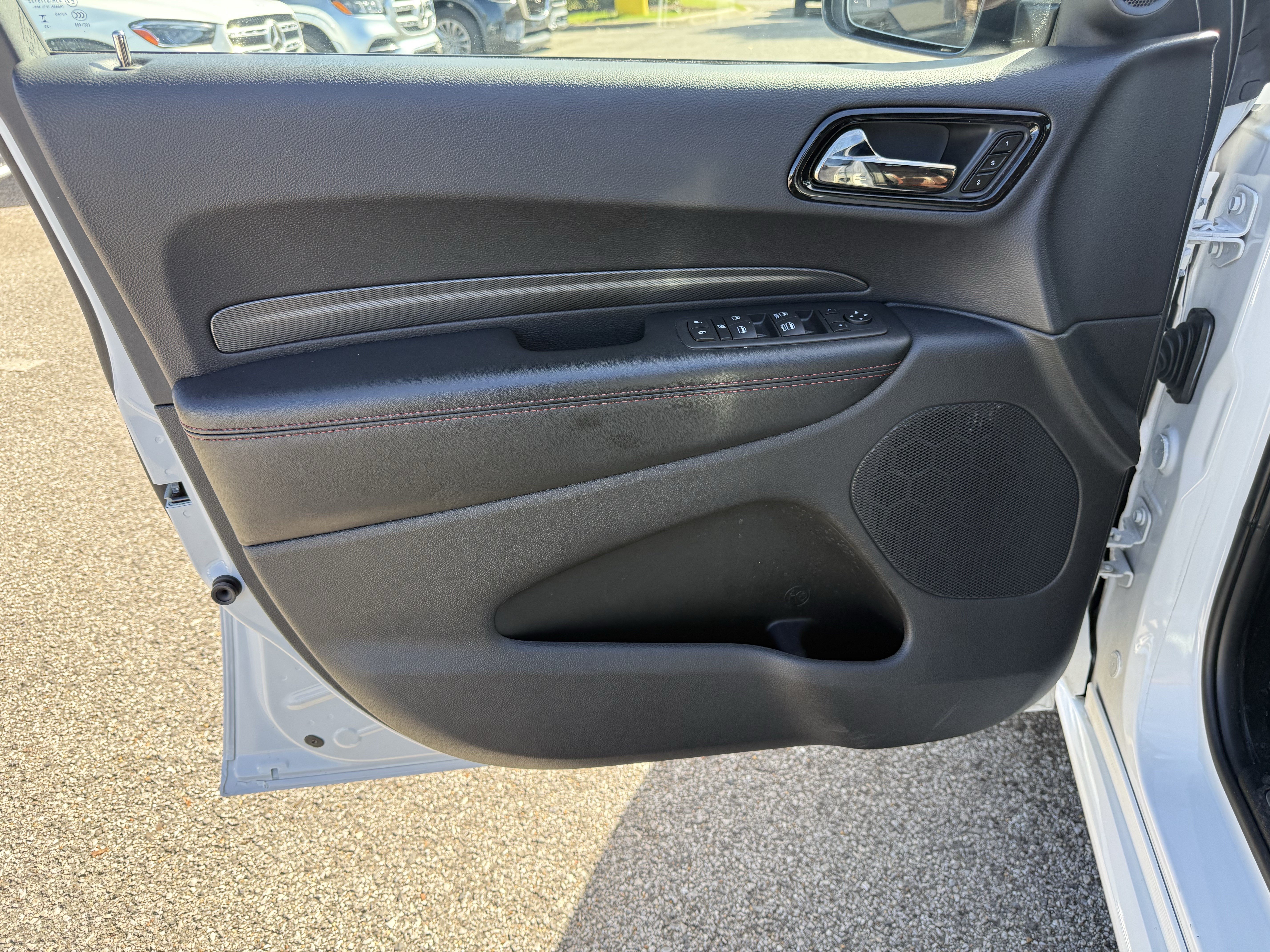 Used 2025 Dodge Durango GT AWD/4WD image 14