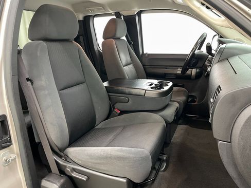 Used 2009 Chevrolet Silverado 2500 LT w/ Exterior Plus Package image 34