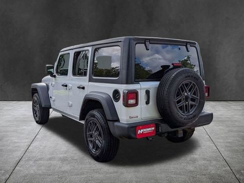 Used 2024 Jeep Wrangler Unlimited Sport AWD/4WD image 7