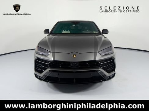 Used 2022 Lamborghini Urus AWD/4WD image 2