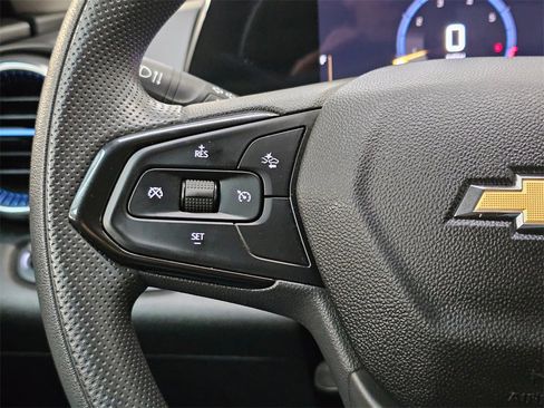 Used 2025 Chevrolet Trax LT image 30