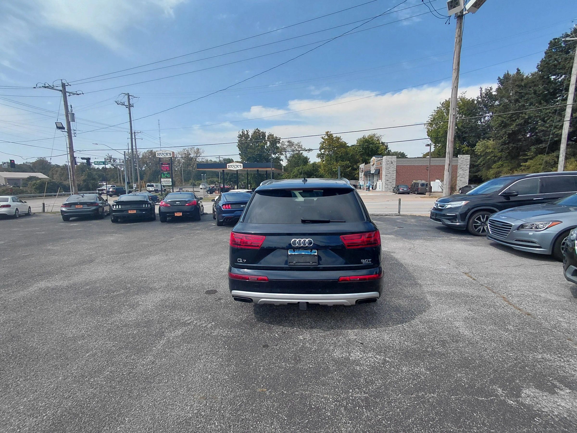 Used 2017 Audi Q7 3.0T Premium Plus w/ Premium Plus Package AWD/4WD image 4