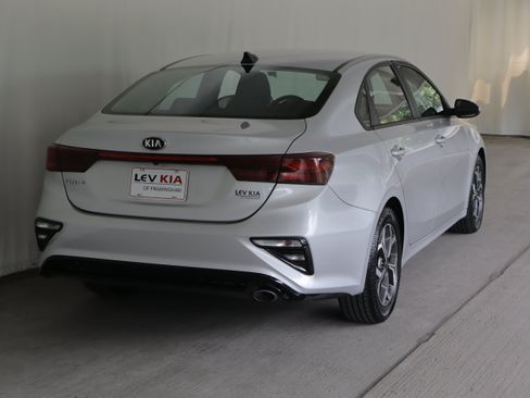 Used 2019 Kia Forte LXS FWD image 5