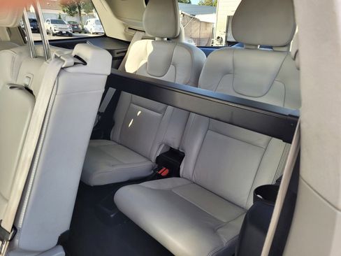Certified 2023 Volvo XC90 T8 Ultimate w/ Lounge Package image 12