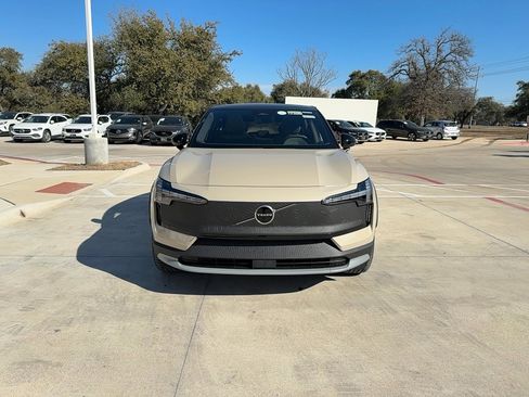 New 2026 Volvo EX30 Cross Country Ultra w/ Protection Package Premier image 8