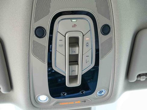 Used 2023 Audi Q5 2.0T Premium w/ Convenience Package image 39