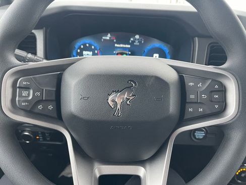 New 2025 Ford Bronco 4-Door AWD/4WD image 11