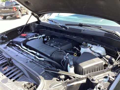 Used 2025 Chevrolet Silverado 1500 LT AWD/4WD image 19