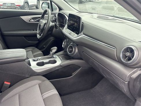 Certified 2024 Chevrolet Blazer LT w/ Convenience Package FWD image 27