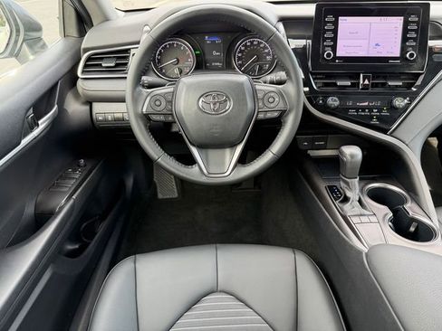 Certified 2023 Toyota Camry SE w/ Convenience Package image 25
