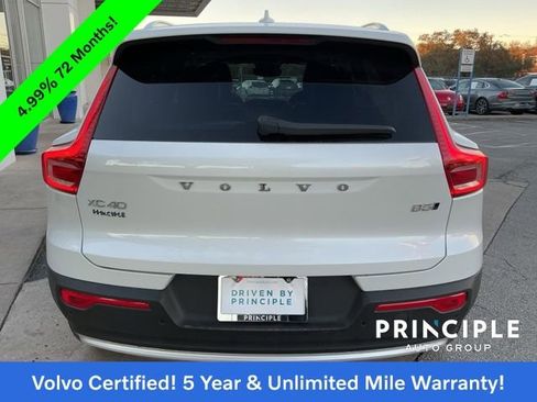 Certified 2025 Volvo XC40 B5 Core image 12