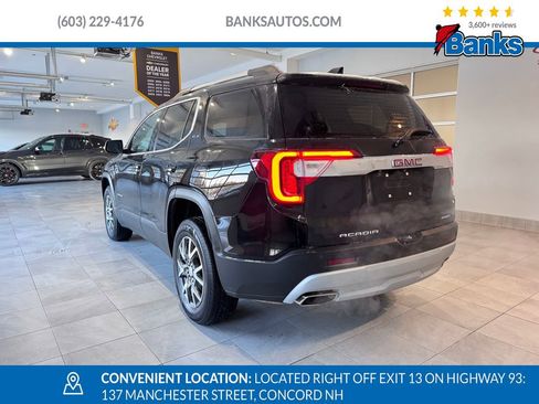 Certified 2022 GMC Acadia SLE w/ Driver Convenience Package image 5