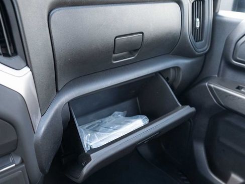 Used 2021 Chevrolet Silverado 2500 Custom w/ Custom Value Package image 19