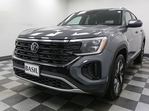 New 2026 Volkswagen Atlas Cross Sport SE AWD/4WD image 4