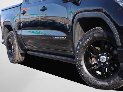 Used 2022 GMC Sierra 1500 Denali w/ Denali Reserve Package image 3