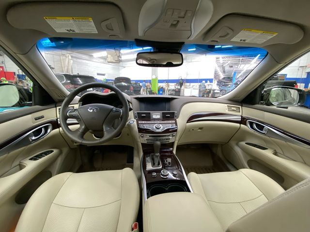 Used 2015 INFINITI Q70 3.7 AWD/4WD image 29