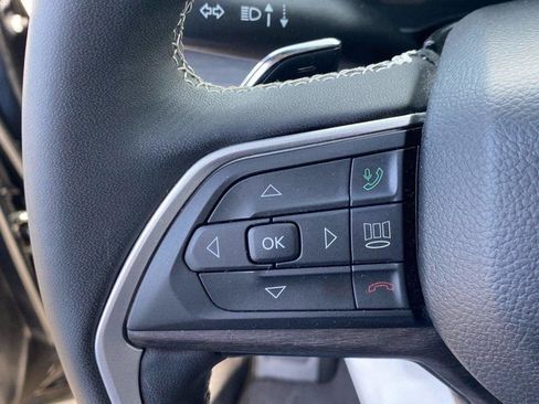 Used 2023 Jeep Grand Cherokee Limited w/ Black Appearance Package AWD/4WD image 94