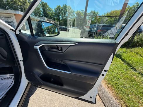 Used 2020 Toyota RAV4 LE w/ All Weather Liner Package AWD/4WD image 14