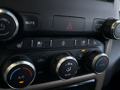 Used 2021 RAM 1500 Laramie image 19