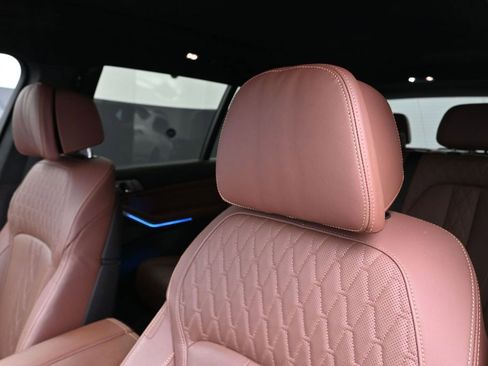 Used 2023 BMW X7 M60i w/ Executive Package AWD/4WD image 15