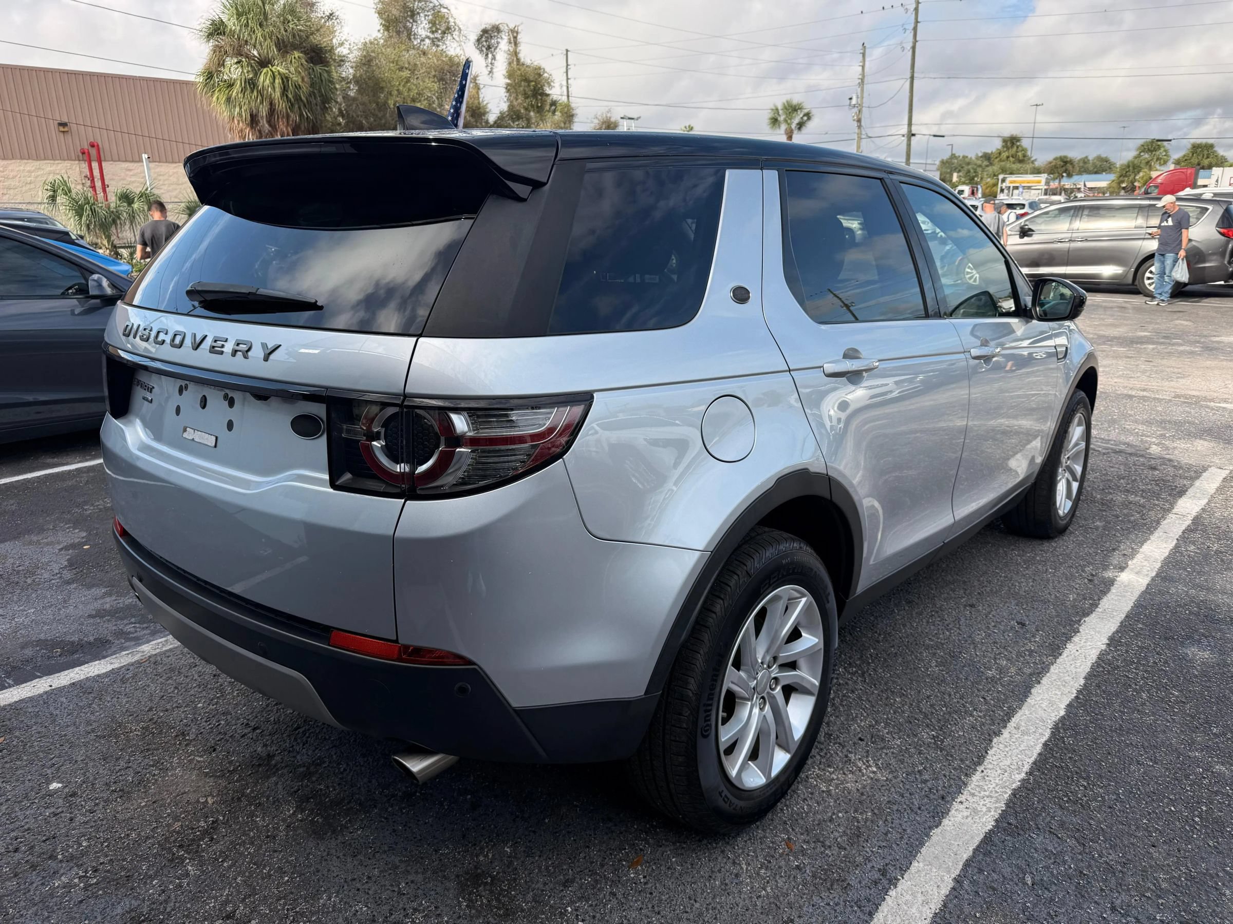 Used 2018 Land Rover Discovery Sport HSE AWD/4WD image 6