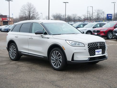 Used 2024 Lincoln Corsair Reserve image 10