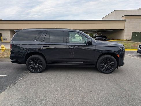 Certified 2023 Cadillac Escalade Sport Platinum image 6