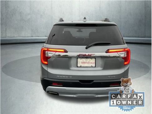 Used 2023 GMC Acadia SLE w/ Driver Convenience Package image 5