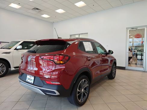 Used 2022 Buick Encore GX Select AWD/4WD image 3