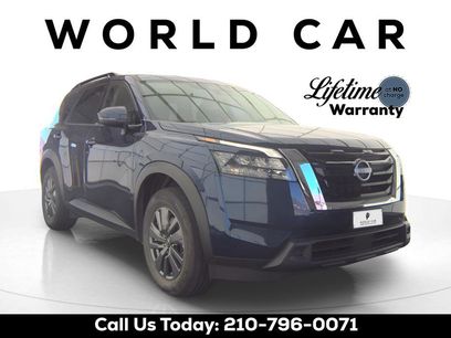 Used 2025 Nissan Pathfinder SV