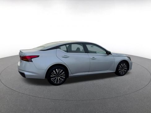 Used 2026 Nissan Altima 2.5 SV FWD image 12