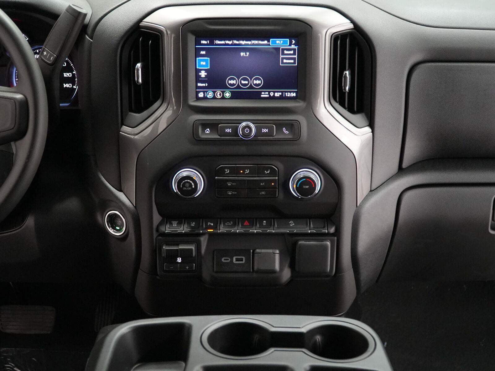 New 2026 Chevrolet Silverado 2500 Custom w/ Custom Value Package AWD/4WD image 9
