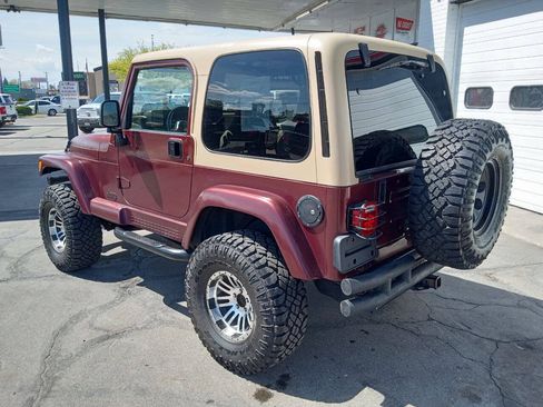 Used 2001 Jeep Wrangler Sahara AWD/4WD image 4