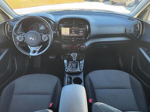 Used 2020 Kia Soul EX image 19