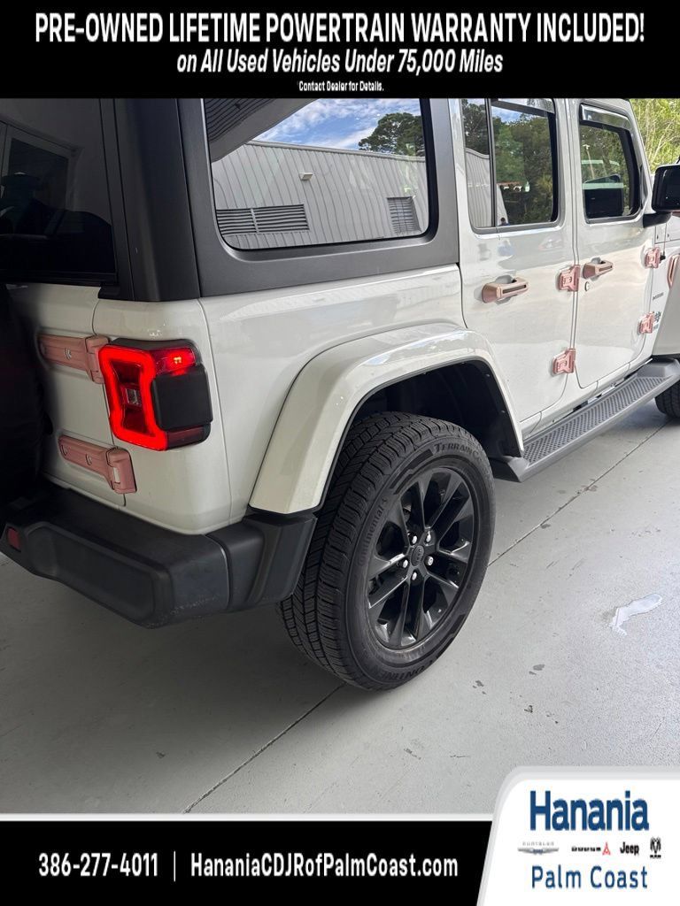 Used 2022 Jeep Wrangler Unlimited Sahara AWD/4WD image 9
