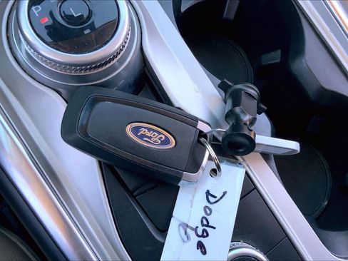 Used 2023 Ford Explorer Limited image 14