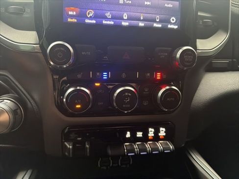 Used 2020 RAM 1500 Laramie w/ Sport Appearance Package AWD/4WD image 17