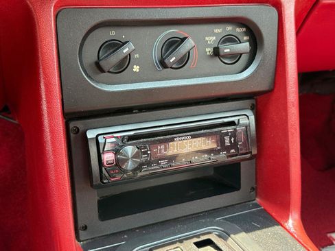 Used 1991 Ford Mustang LX RWD image 20