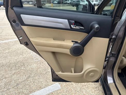 Used 2011 Honda CR-V SE image 21