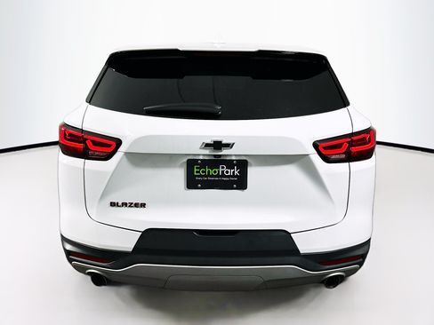 Used 2023 Chevrolet Blazer LT w/ Driver Confidence Package FWD image 7