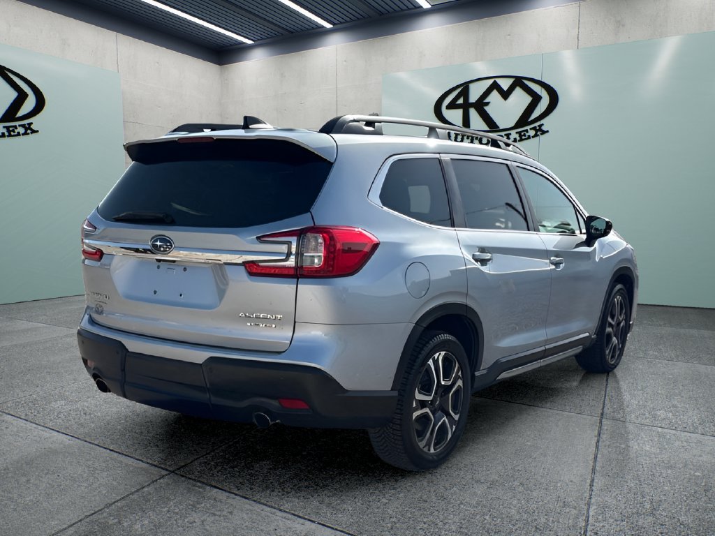 Used 2024 Subaru Ascent Limited AWD/4WD image 3