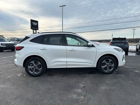 Used 2024 Ford Escape ST-Line Select image 9
