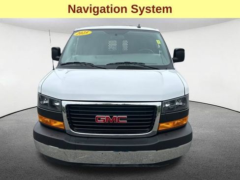Used 2025 GMC Savana 2500 w/ Driver Convenience Package RWD image 4