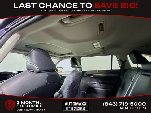 Used 2023 Toyota Highlander Limited FWD image 13