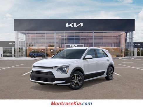 New 2026 Kia Niro LX image 1