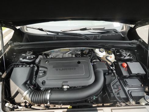 Used 2025 Buick Envision Sport Touring AWD/4WD image 10